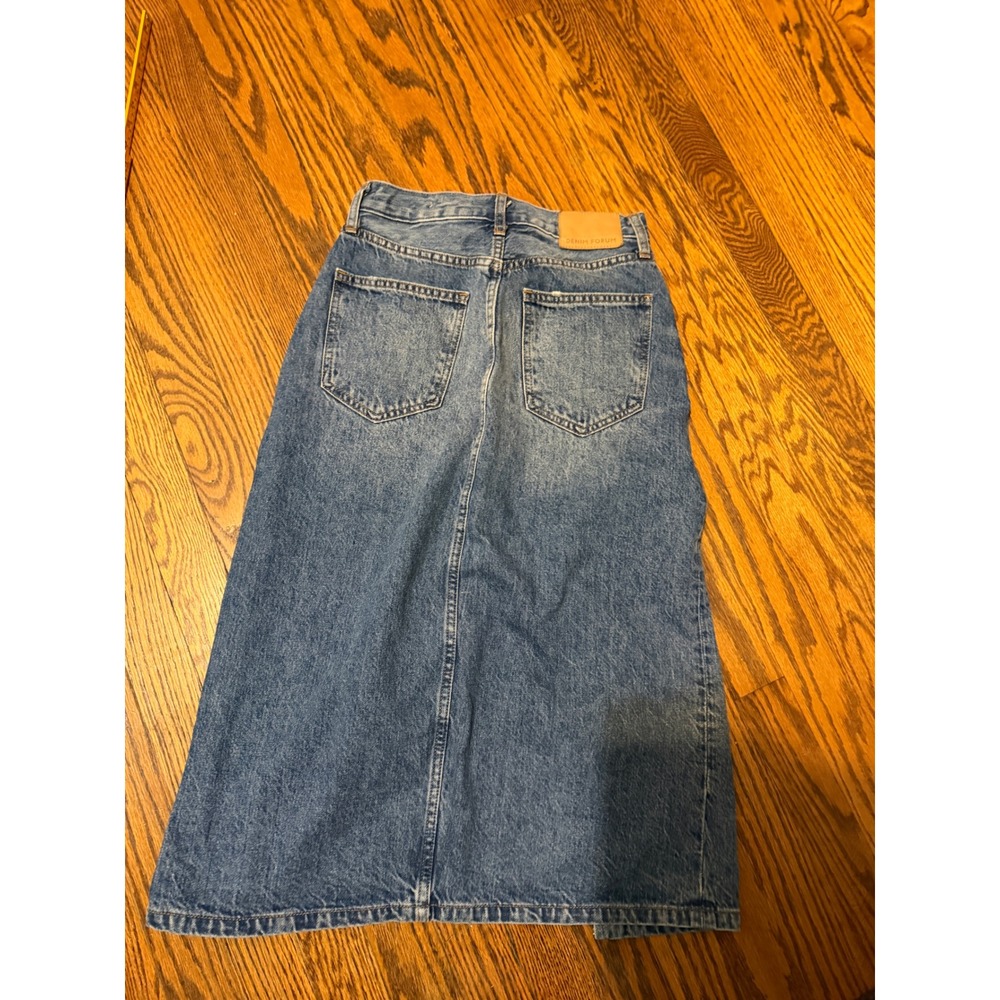 Denim Forum The 90s Halle Skirt Medium Wash Front Slit Midi Denim Skirt 24
